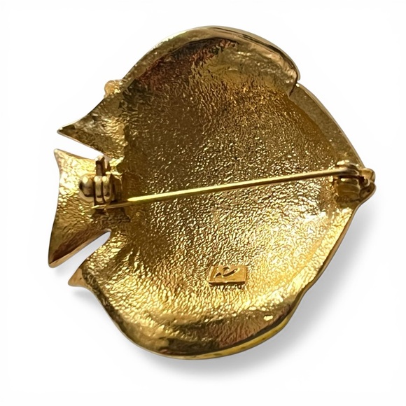 Liz Claiborne Enamel Tropical Fish Brooch Gold Tone Pin - Picture 3 of 5